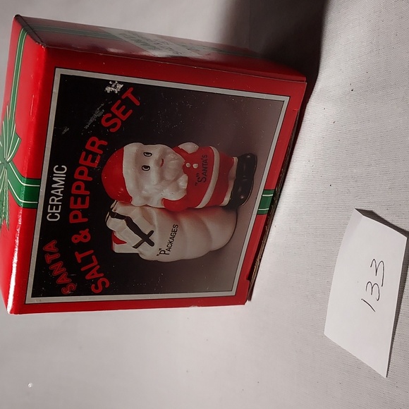Vintage Santa & Packages Ceramic Salt & Pepper Shakers Set of 4 Individual Sets - Picture 6 of 6